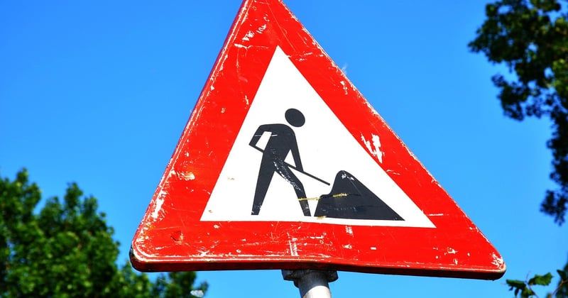 La signalisation sécurité pour entreprise à Nantes : guide complet pour protéger vos équipes